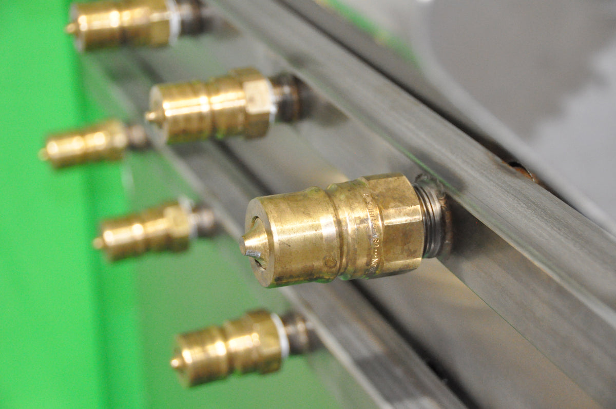 Quick-release glycol fittings and stainless manifold